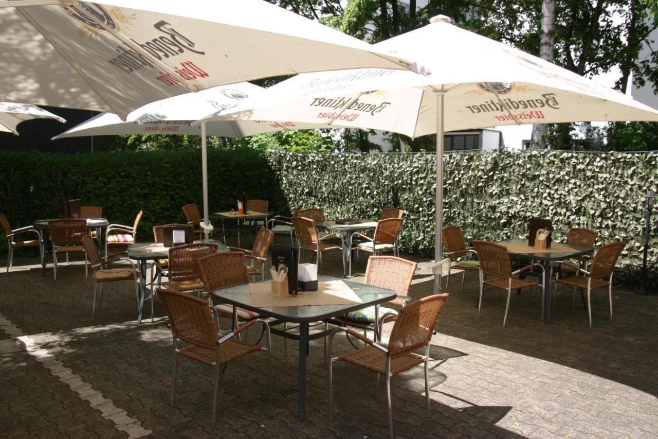 Hotel Restaurant Balkan Trier Bagian luar foto