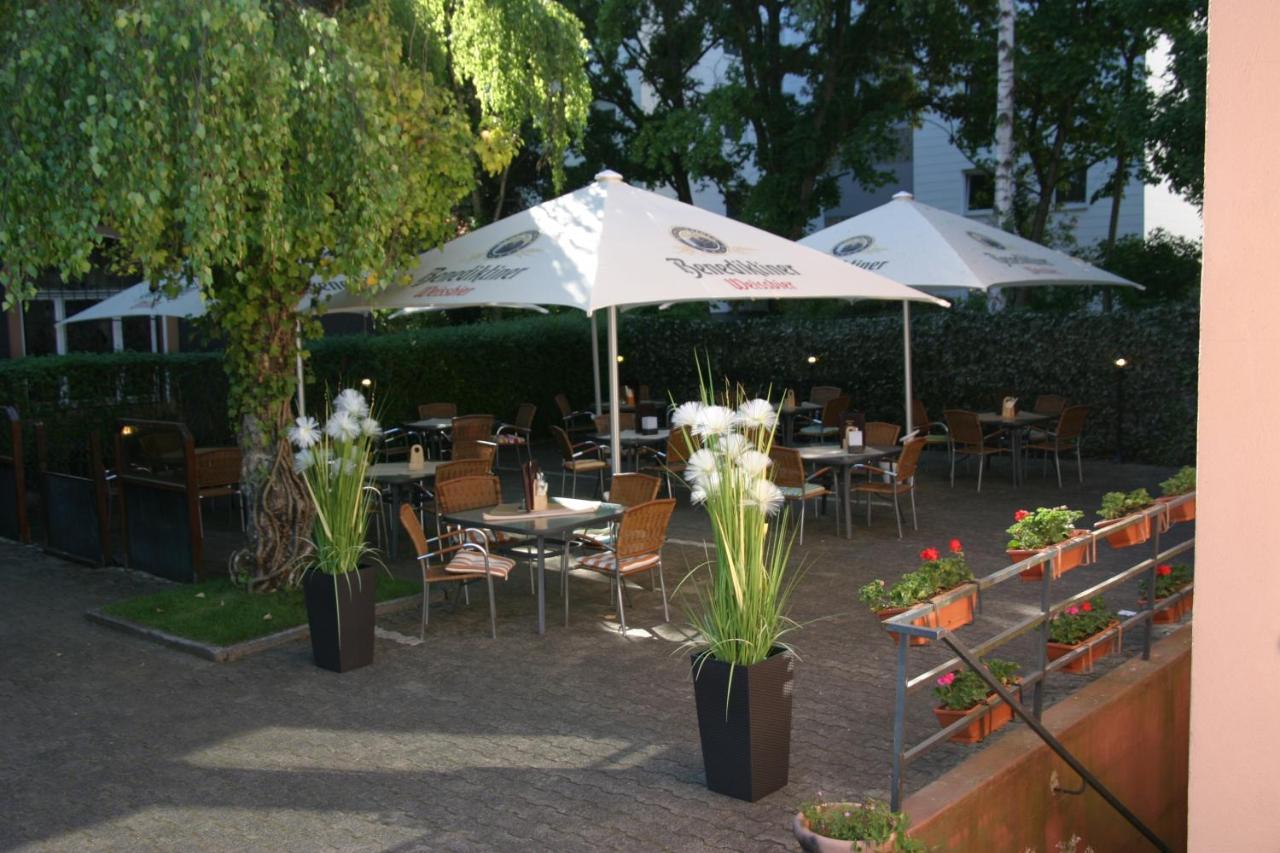 Hotel Restaurant Balkan Trier Bagian luar foto